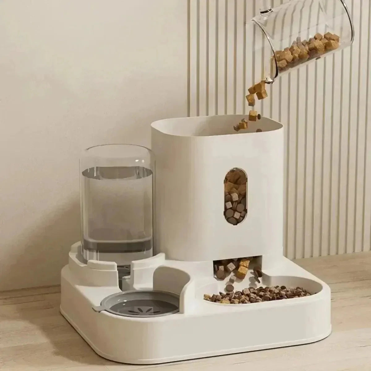 Modern Luxe Automatic Pet Feeder & Hydration Set